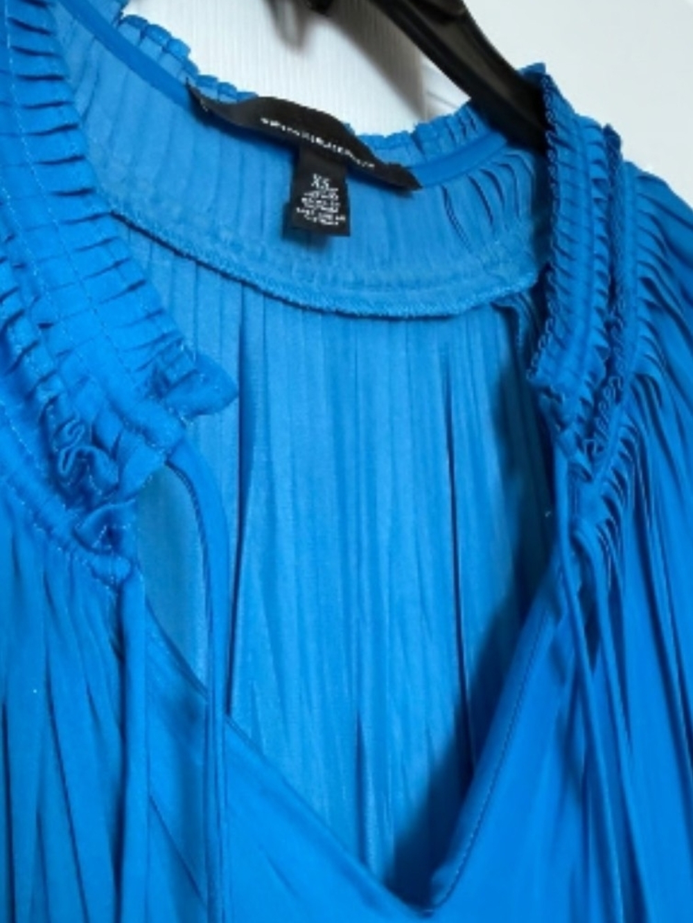 White House Black Market Bright Blue Pleated V-Neck Dress Size XS